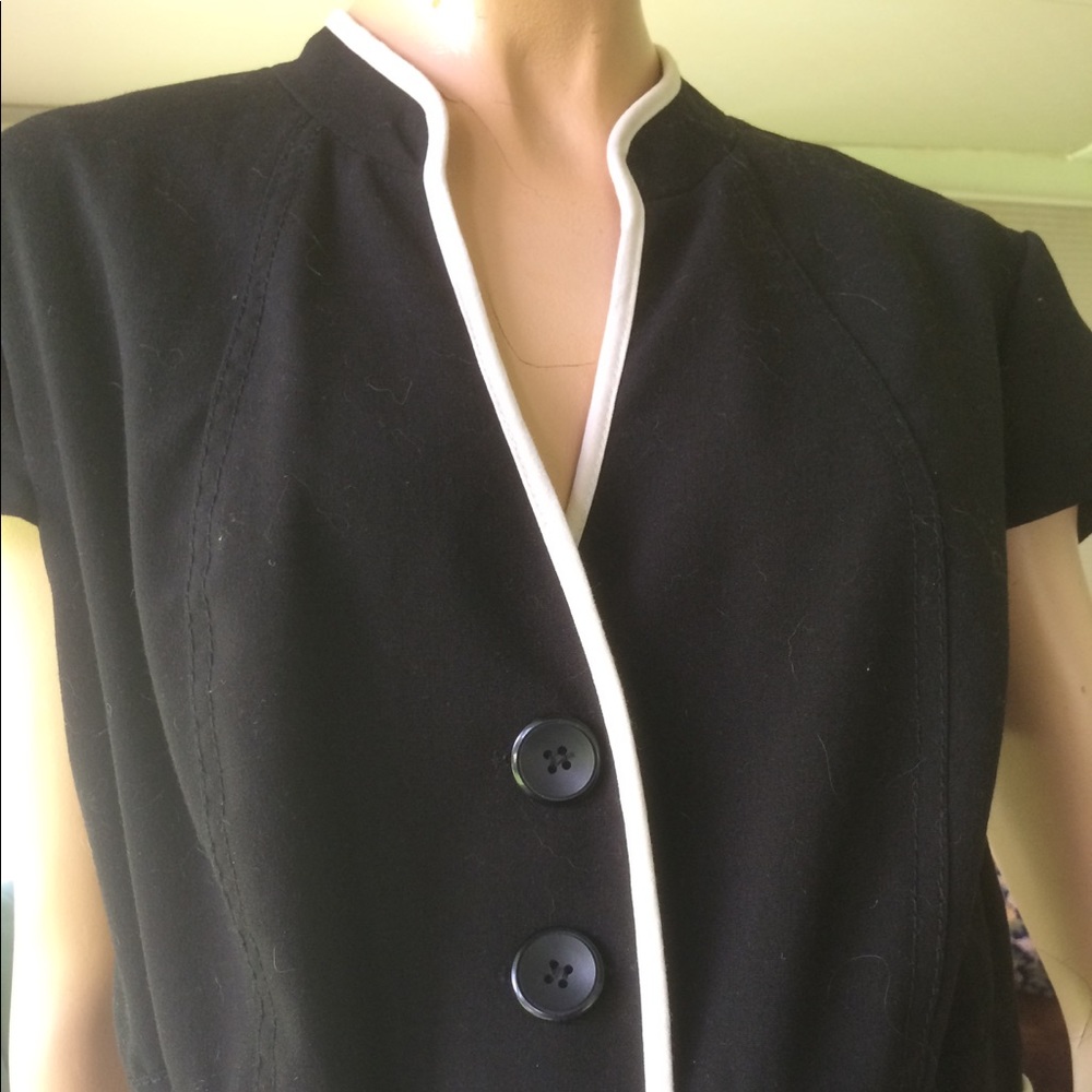 Sandra Darren button-down belted dress